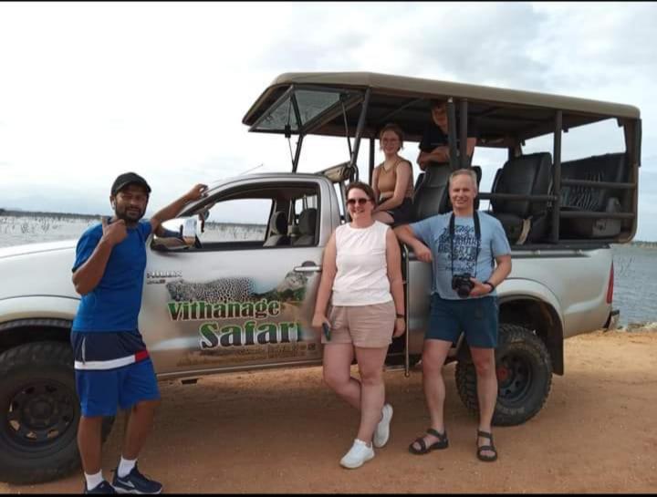 Samwill Holiday Resort Kataragama Esterno foto