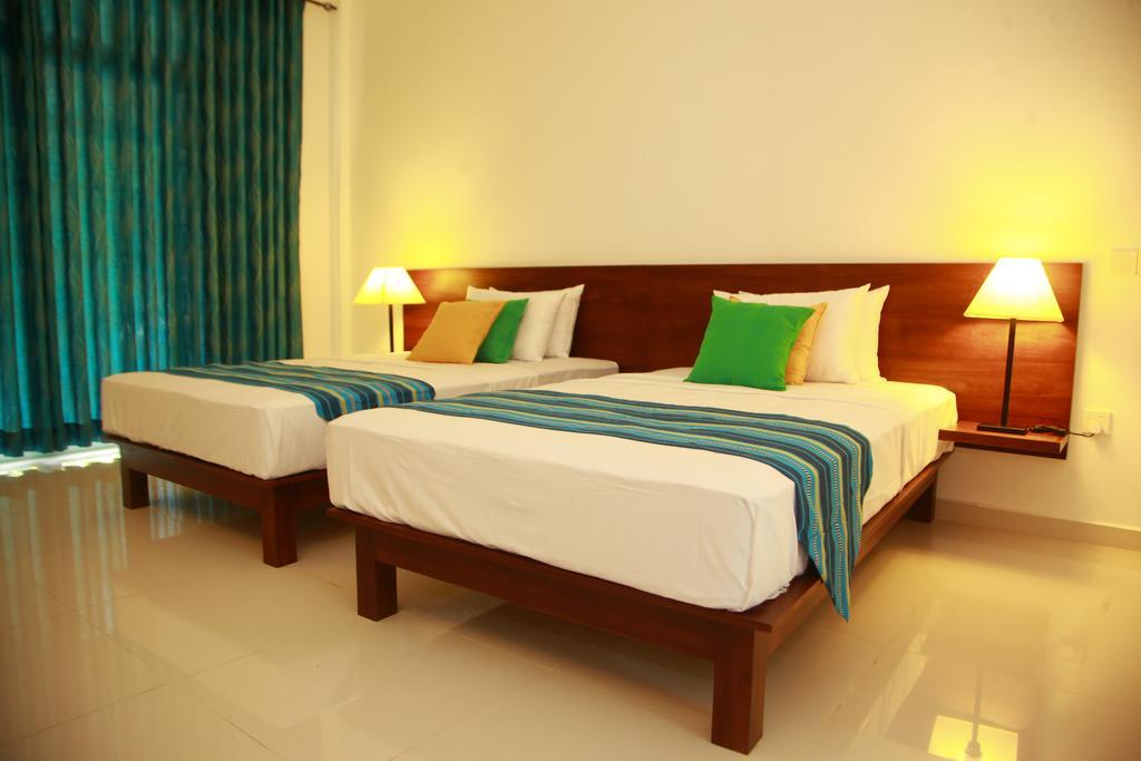 Samwill Holiday Resort Kataragama Esterno foto