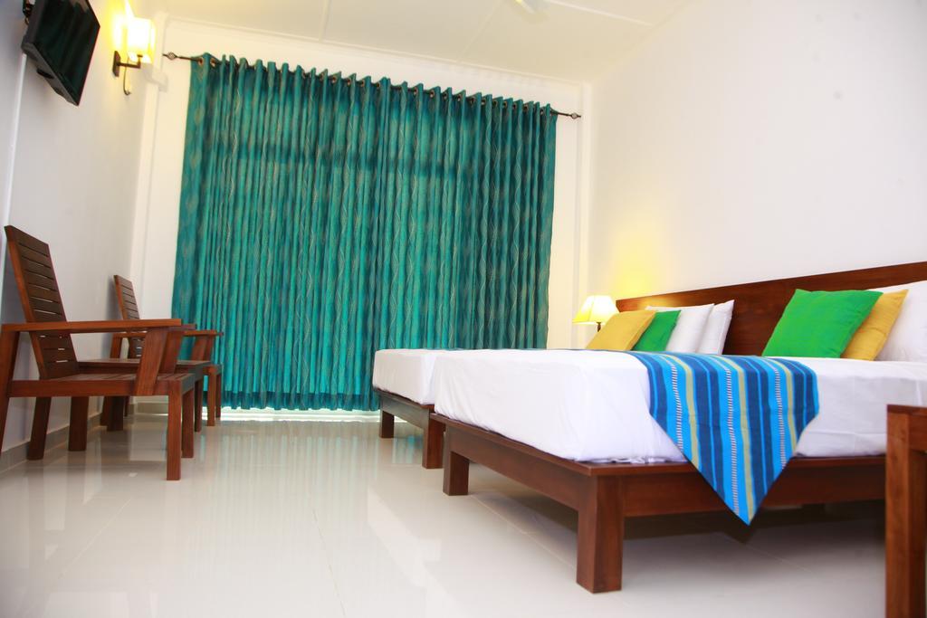 Samwill Holiday Resort Kataragama Esterno foto