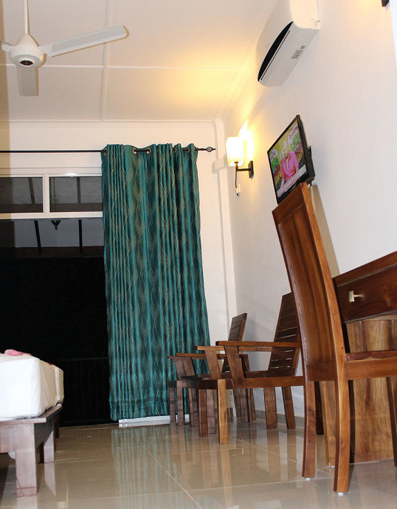 Samwill Holiday Resort Kataragama Esterno foto