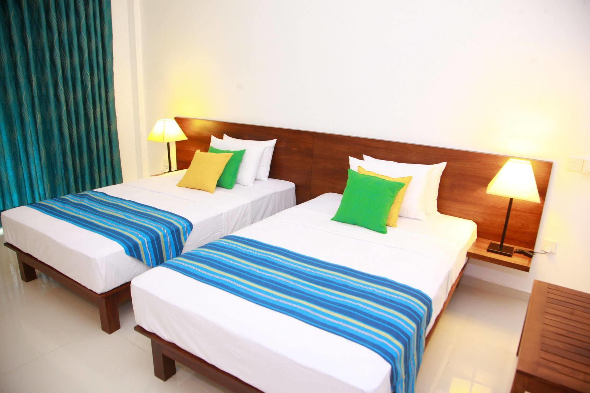 Samwill Holiday Resort Kataragama Esterno foto